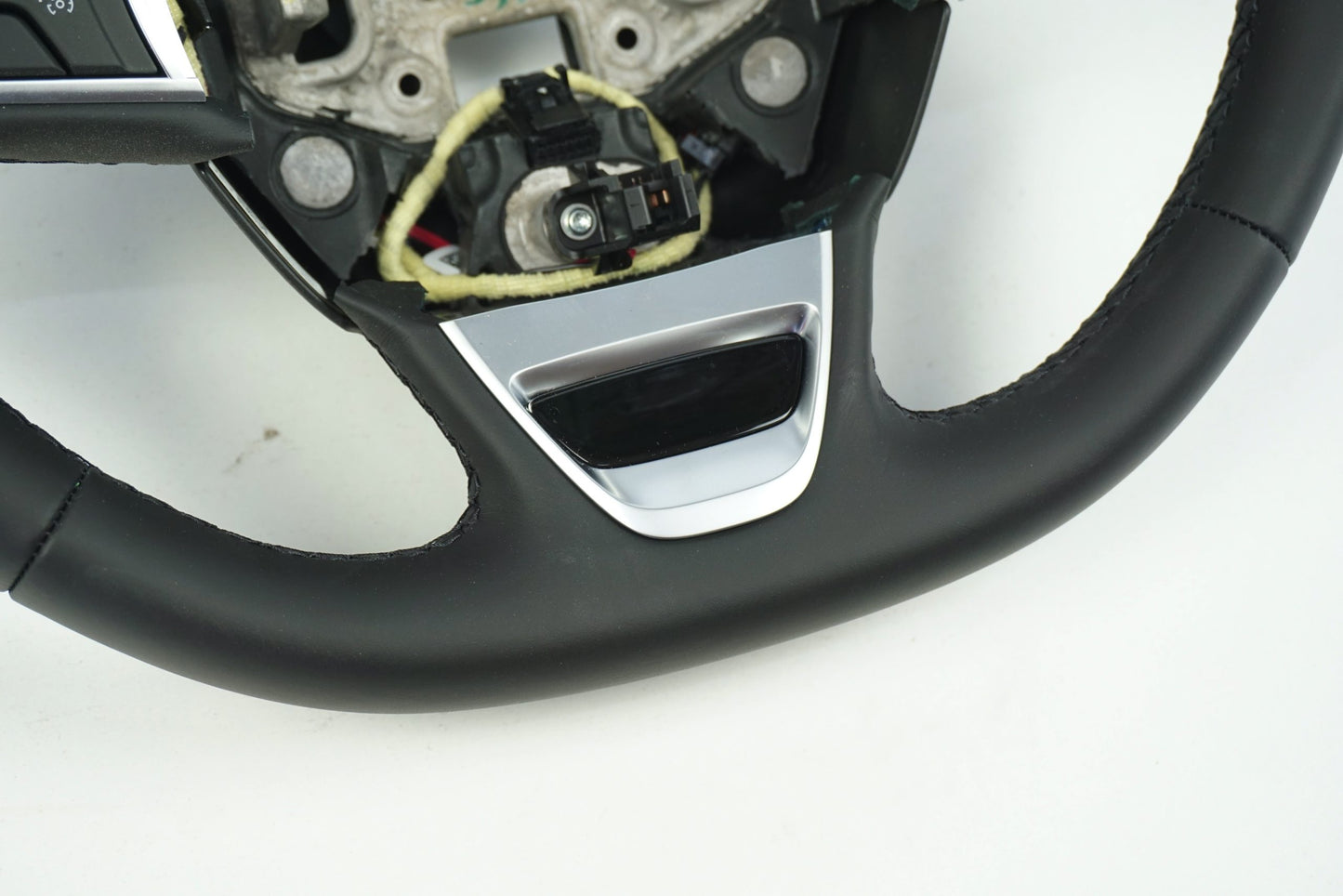 Pièce d'origine Volant cuir pour Renault Talisman 484009066R