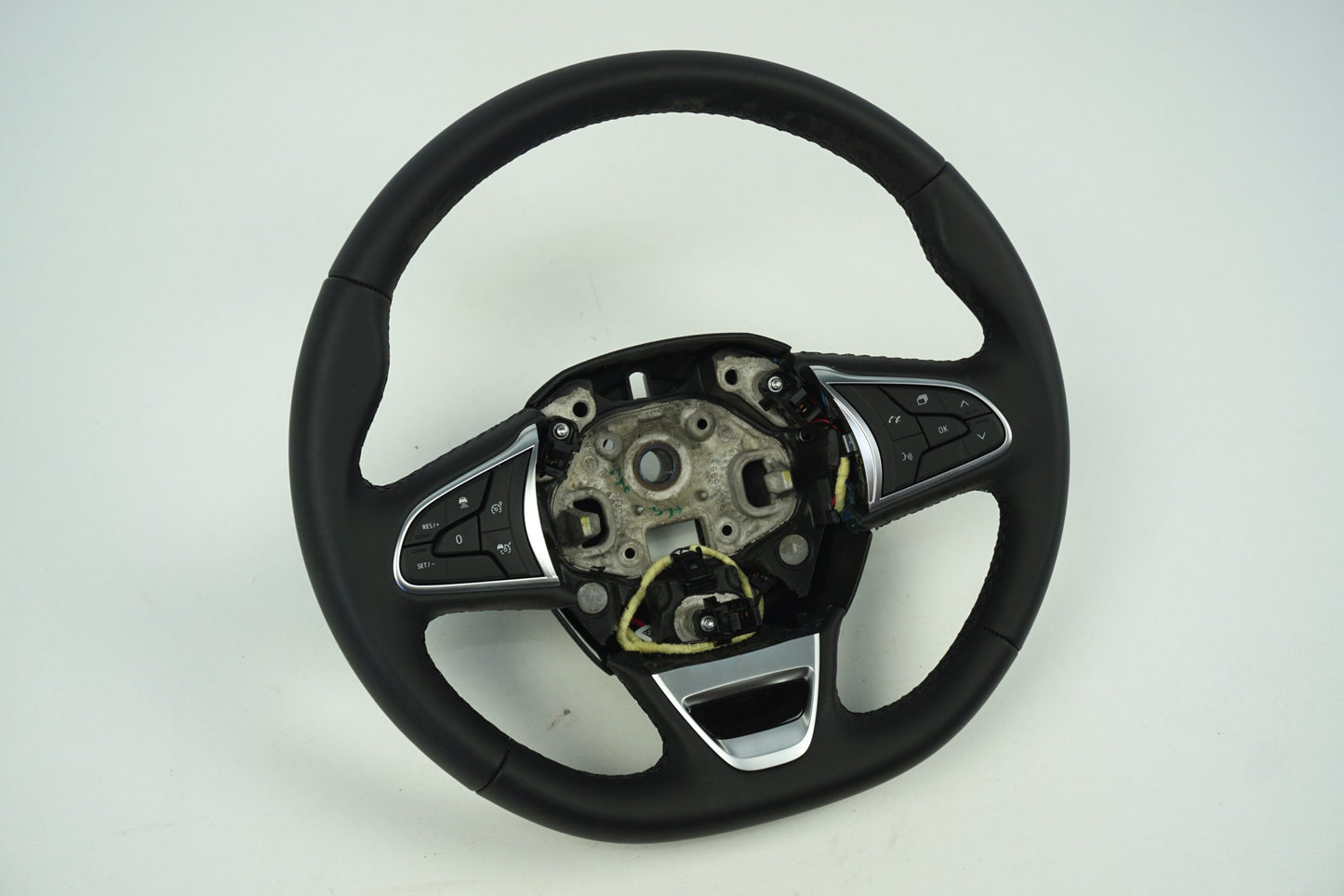 Pièce d'origine Volant cuir pour Renault Talisman Espace V Megane IV 484001114R