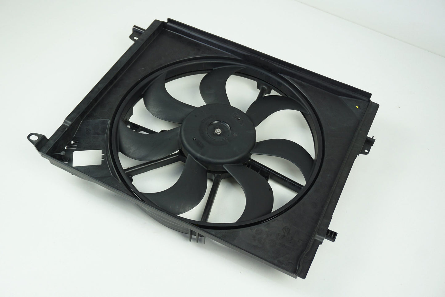 Pièce d'origine Ventilateur de radiateur pour Renault Talisman Megane IV 214814354R
