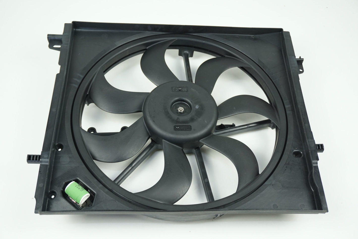 Pièce d'origine Ventilateur de radiateur pour Nissan X-Trail T32 Qashqai J11 214814EB0A