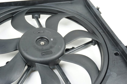 Pièce d'origine Ventilateur de radiateur pour Nissan X-Trail T32 Qashqai J11 214814EB0A