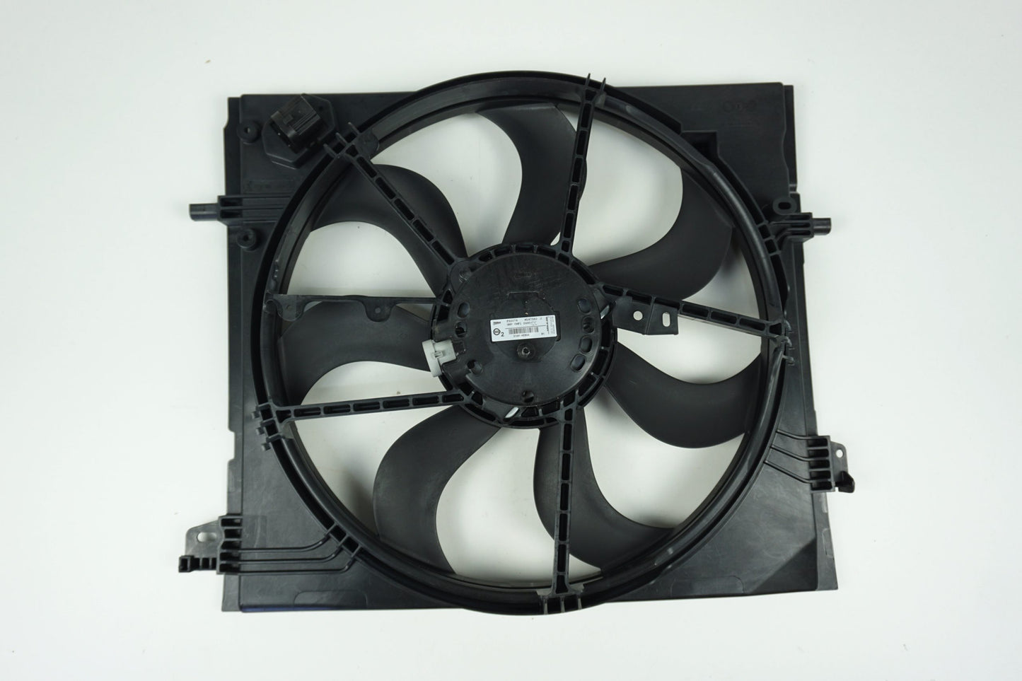 Pièce d'origine Ventilateur de radiateur pour Nissan X-Trail T32 Qashqai J11 214814EB0A