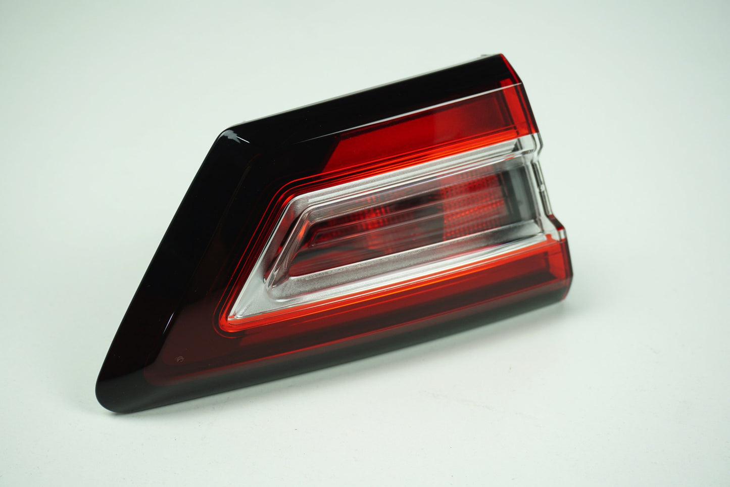 Pièce d'origine Feu arrière LED de hayon gauche pour Renault Clio IV phase 2 265551311R
