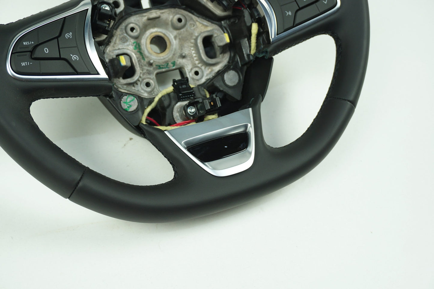 Pièce d'origine Volant cuir pour Renault Talisman 484000094R