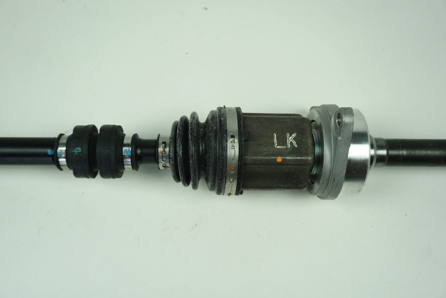 Pièce d'origine Cardan droit pour Nissan Primera P12 2.0 8H315_W011