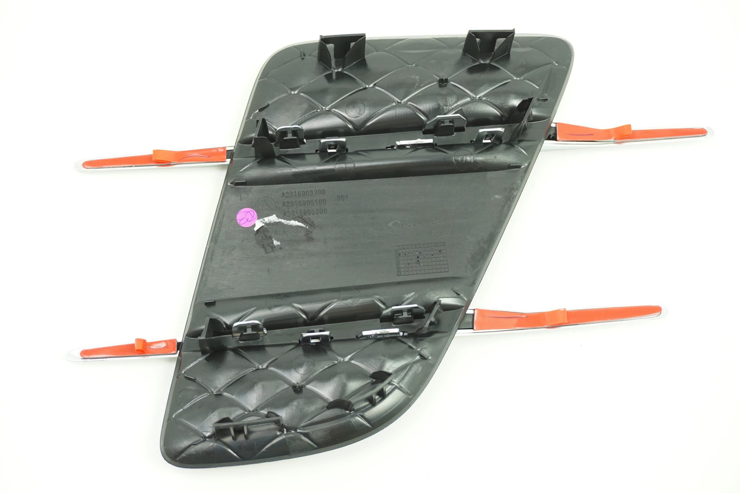 Pièce d'origine Grille d'aile gauche pour Mercedes SL 63 AMG R231 A2316903300