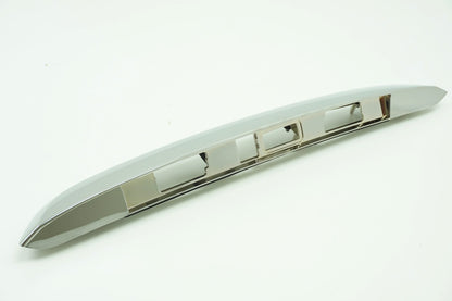 Pièce d'origine Baguette décorative de hayon pour Renault Captur 848101327R
