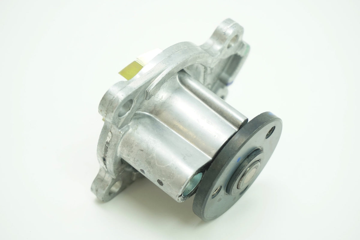 Pièce d'origine Pompe à eau pour Renault Nissan Dacia 210108030R