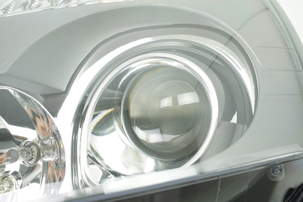 Pièce d'origine Phare gauche xénon pour Renault Clio II 7701057656