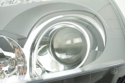 Pièce d'origine Phare gauche xénon pour Renault Clio II 7701057656
