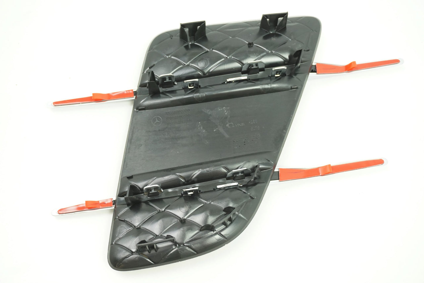 Pièce d'origine Grille d'aile gauche pour Mercedes SL 63 AMG R231 A2316903300