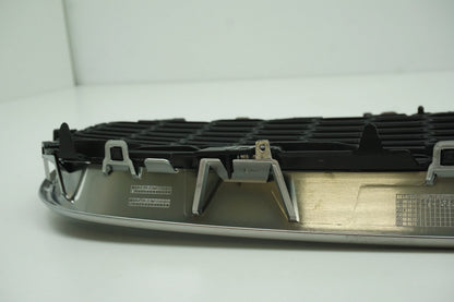 Pièce d'origine Calandre pour Jaguar XE LX73-018K28-BA