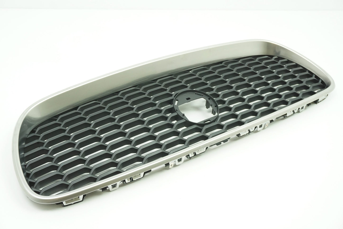 Pièce d'origine Calandre pour Jaguar XE LX73-018K2