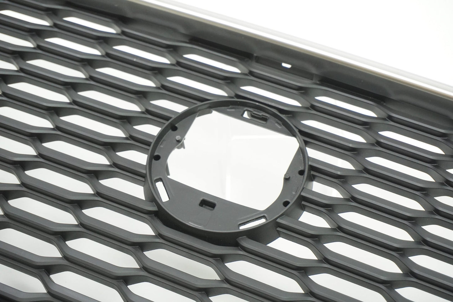 Pièce d'origine Calandre pour Jaguar XE LX73-018K28-BA