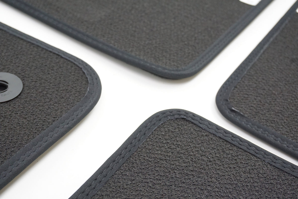 Pièce d'origine Tapis de sol velours Premium pour Renault Megane IV 8201687785