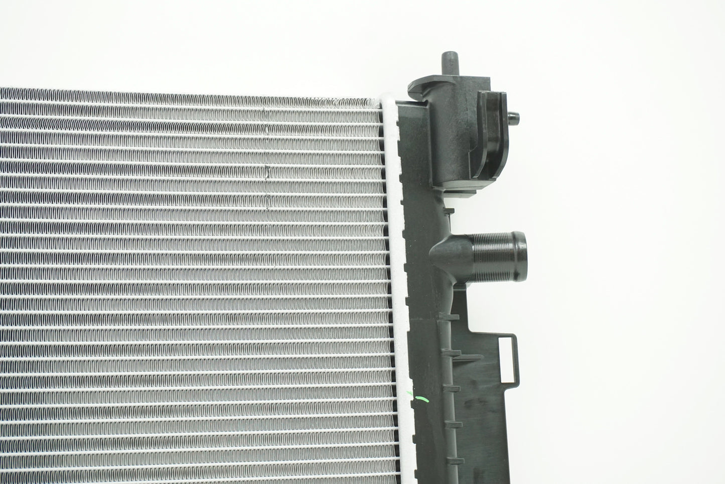 Pièce d'origine Radiateur d'eau pour Renault Twingo III Smart 453 214105867R