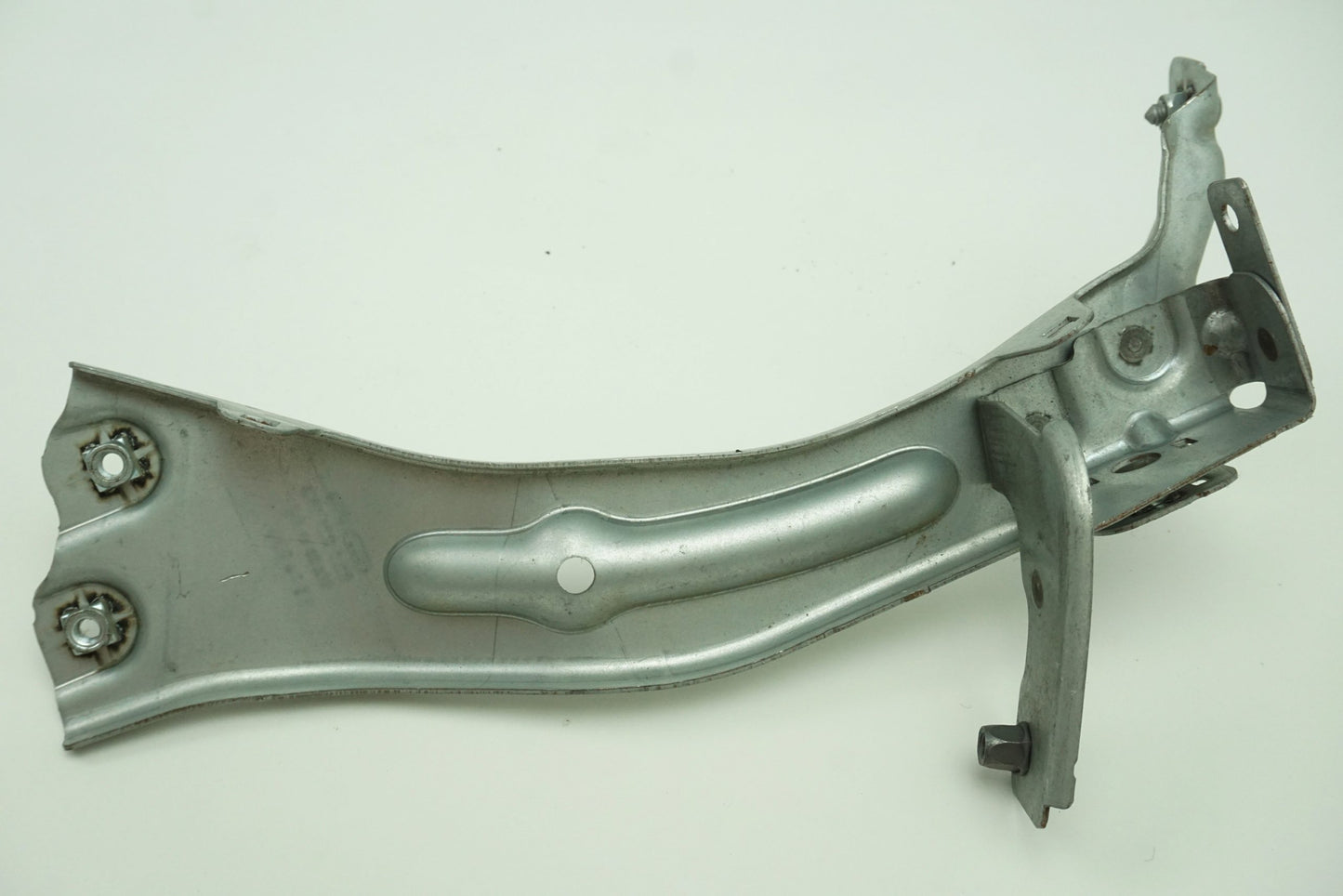 Pièce d'origine Support d'aile droite pour Audi TT 8S0 8S0821132_
