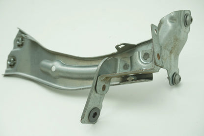 Pièce d'origine Support d'aile droite pour Audi TT 8S0 8S0821132_