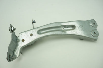 Pièce d'origine Support d'aile gauche pour Audi TT 8S0821131