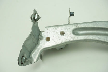 Pièce d'origine Support d'aile gauche pour Audi TT 8S0821131