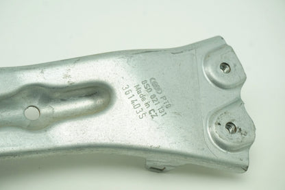 Pièce d'origine Support d'aile gauche pour Audi TT 8S0821131