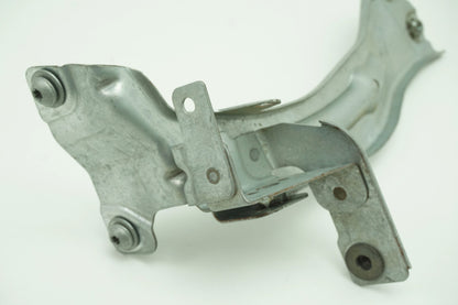 Pièce d'origine Support d'aile gauche pour Audi TT 8S0821131