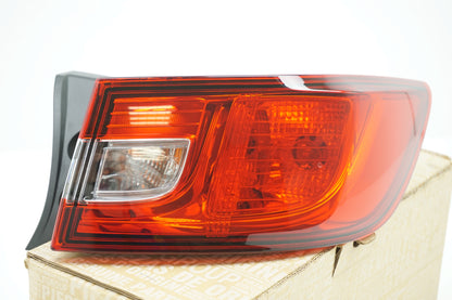 Pièce d'origine Feu arrière droit pour Renault Clio IV 265504307R