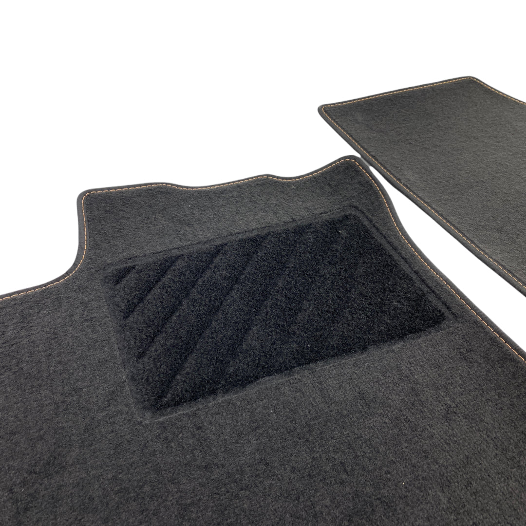 Pièce d'origine Tapis de sol en velours pour Dacia Sandero II 8201688440