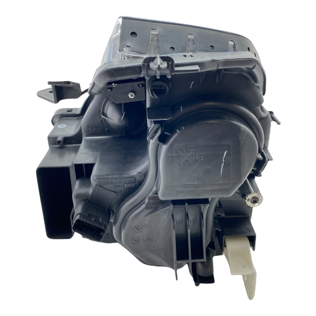 Pièce d'origine Phare droit pour Renault Vel Satis 7701061799