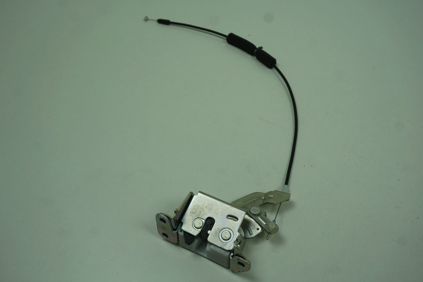 Pièce d'origine Serrure de porte gauche pour Dacia Dokker 825021093R