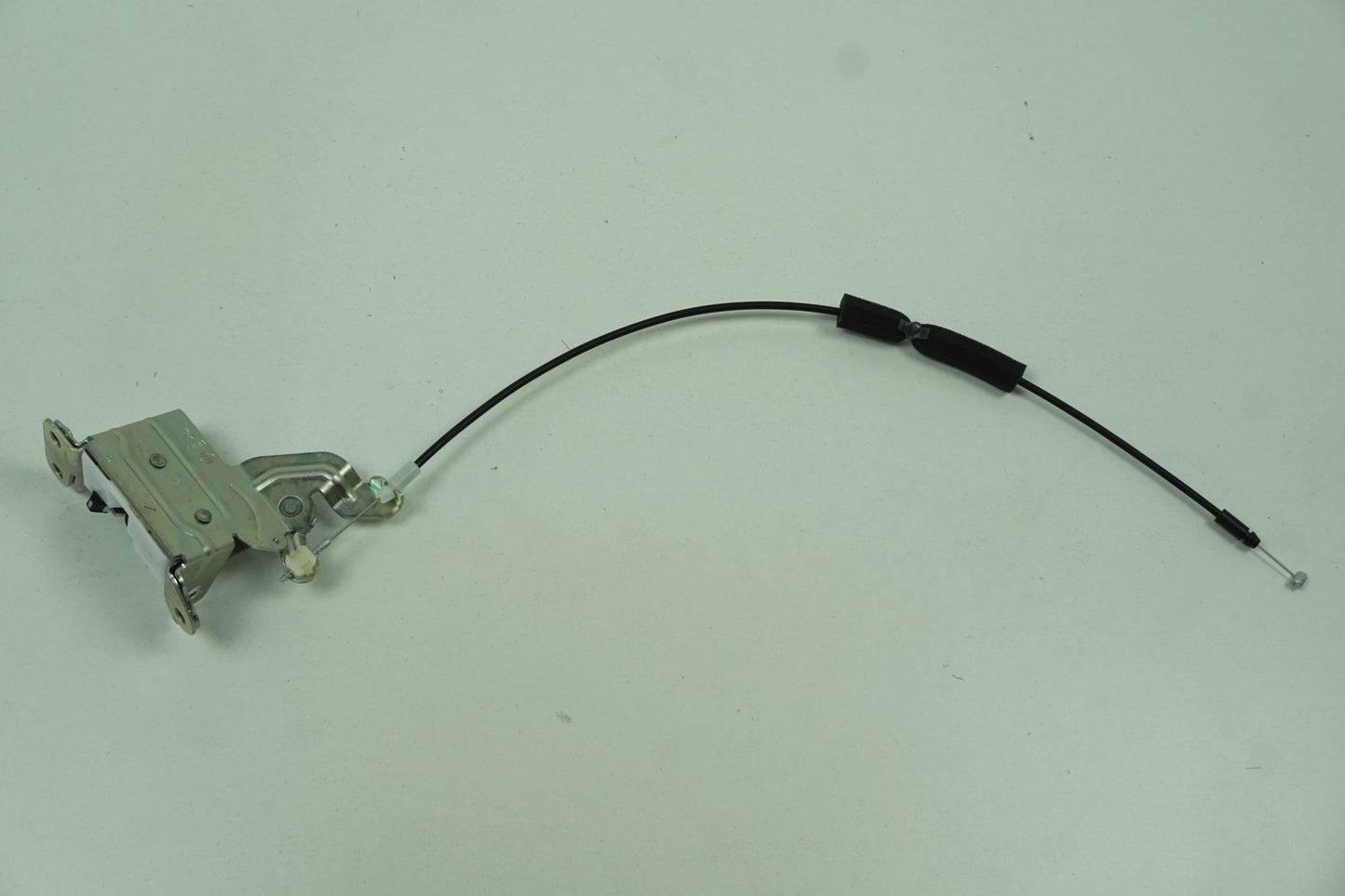 Pièce d'origine Serrure de porte droite pour Dacia Dokker 825027108R