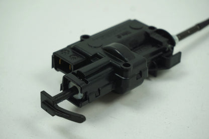 Pièce d'origine Moteur de trappe à carburant pour Renault 788260006R
