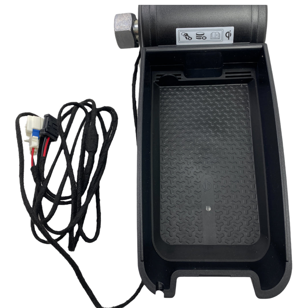 Pièce d'origine Accoudoir central avec chargeur pour Dacia Duster II 877003217R