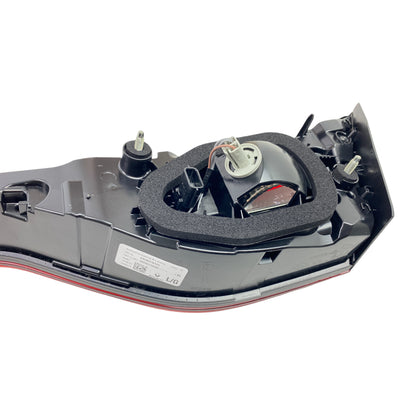 Pièce d'origine Feu arrière gauche de hayon pour Renault Talisman Berline 265556512R