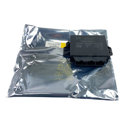 Pièce d'origine Calculateur d'aide au stationnement PDC pour Renault Megane III 259905694R