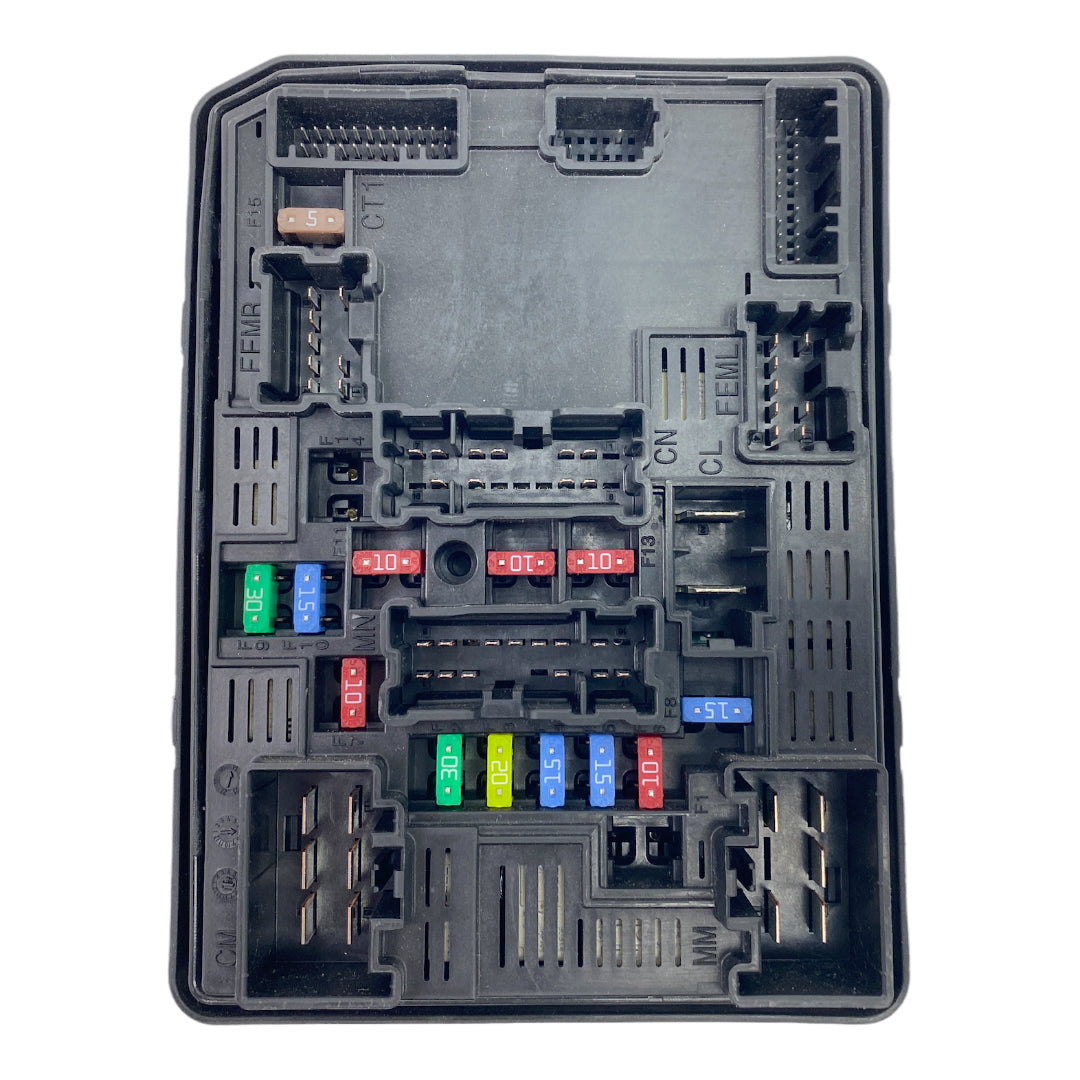 Pièce d'origine Boîte à fusibles pour Renault Clio V 284B62177R