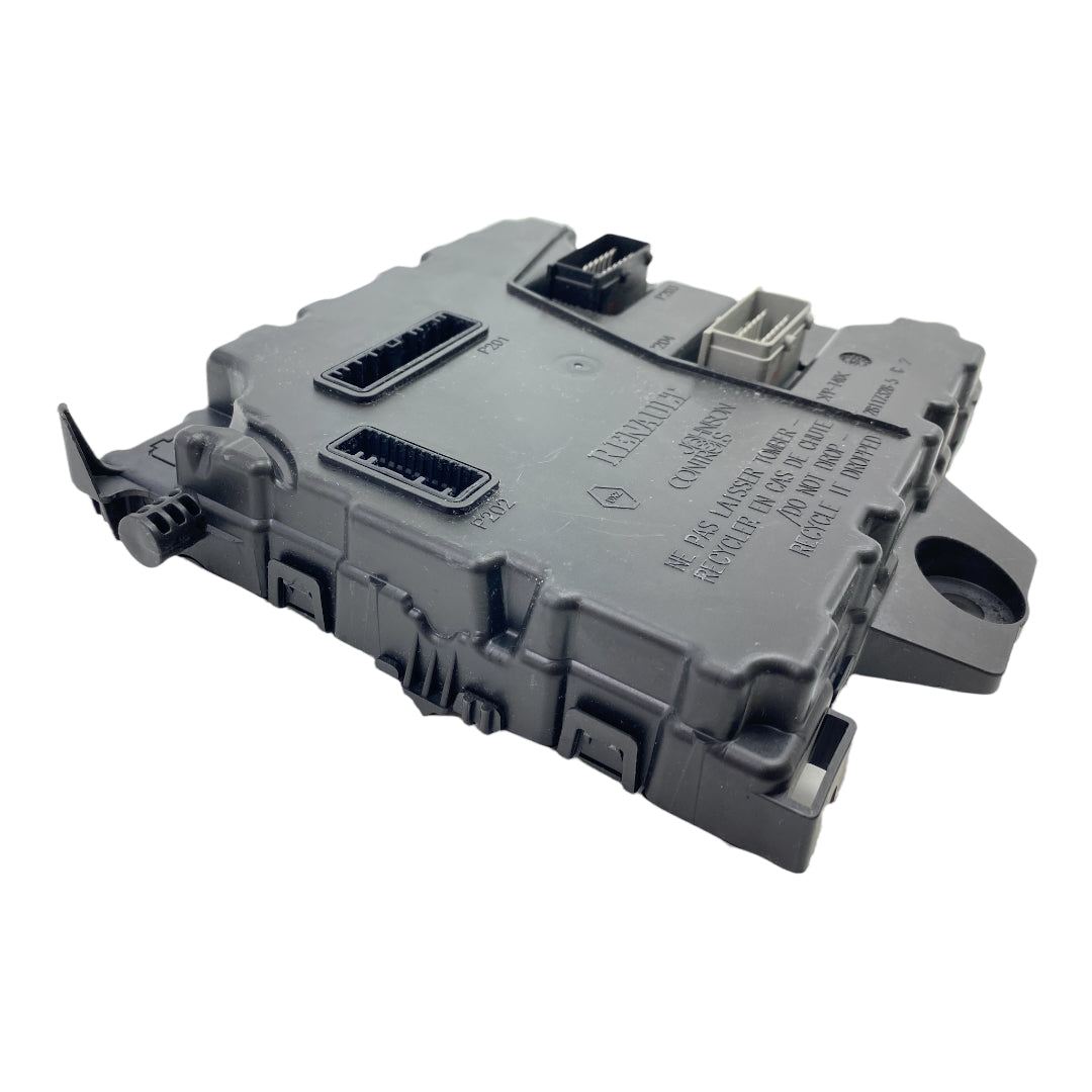 Pièce d'origine Calculateur BCM pour Renault Kangoo II Mercedes Citan Kubistar 384B16631R