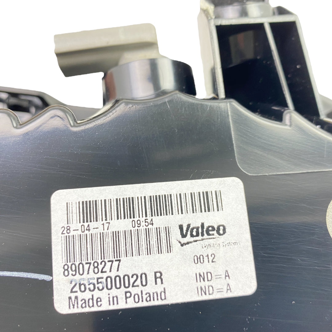 Pièce d'origine Feu arrière droit de hayon pour Renault Laguna III GT 265500020R