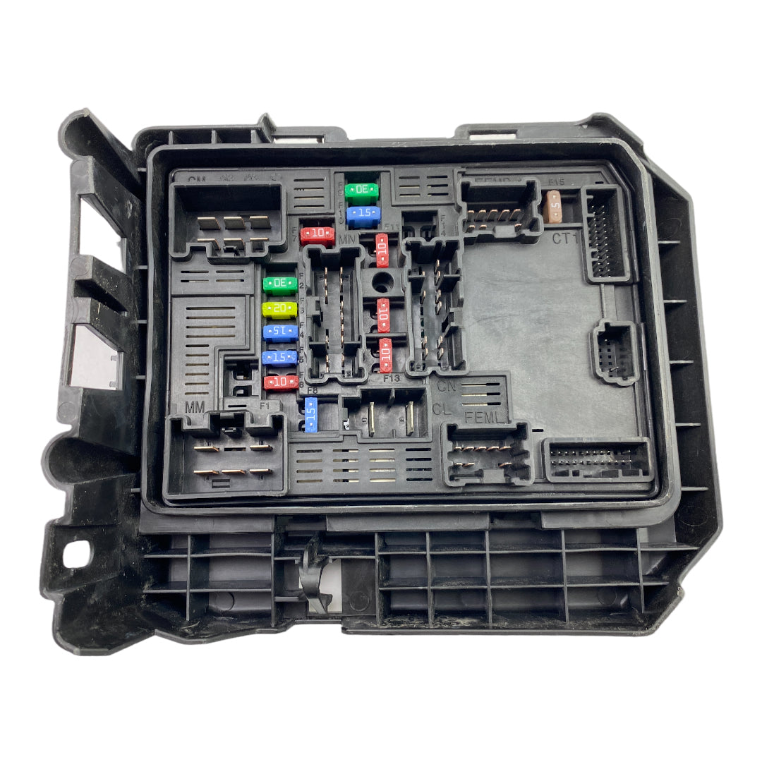 Pièce d'origine Boîte à fusibles pour Renault Clio V 284B62177R