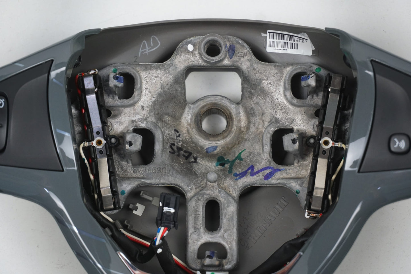 Pièce d'origine Volant pour Renault Captur Clio IV 484009746R