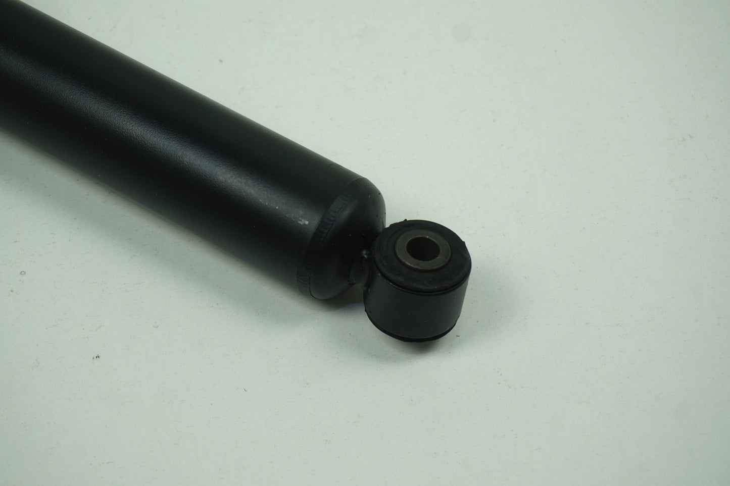 Pièce d'origine Amortisseur pour Renault Kangoo I 8200675683