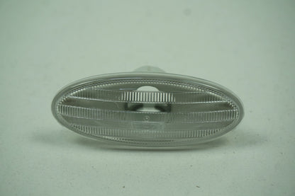 Pièce d'origine Répétiteur latéral pour Renault Koleos 26160-8990A