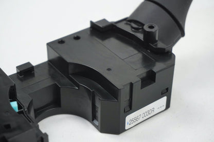Pièce d'origine Commodo de colonne de direction pour Renault Megane III 255670030R
