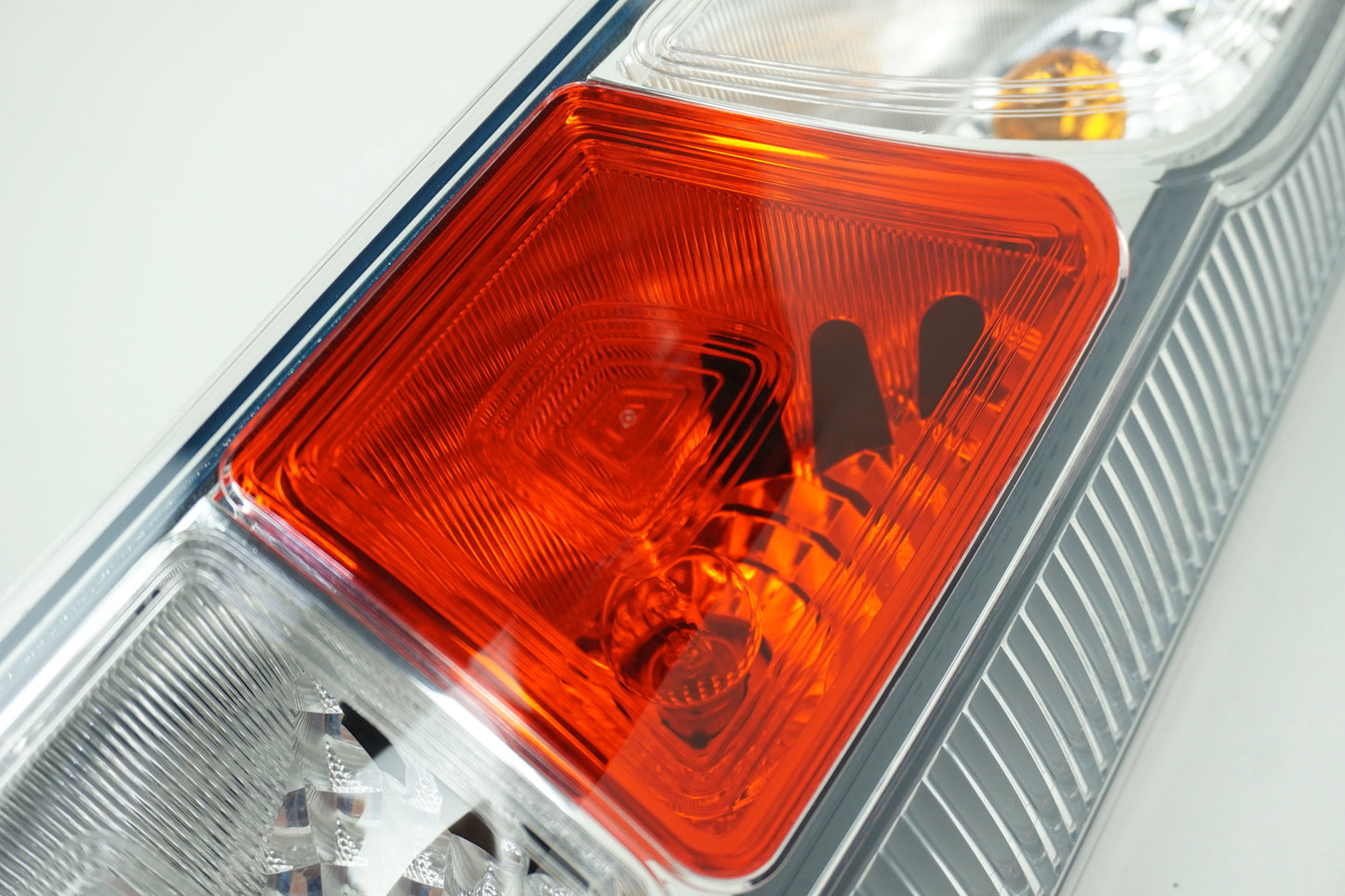 Pièce d'origine Feu arrière droit pour Renault Kangoo II 265507459R