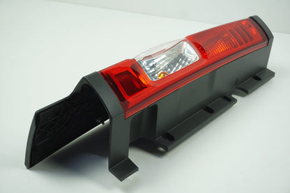 Pièce d'origine Feu arrière gauche pour Renault Trafic II Opel Vivaro Nissan Primastar 265A60101R