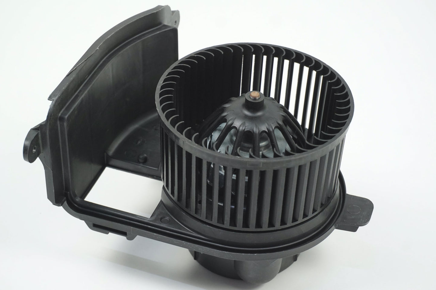 Pièce d'origine Moteur de pulseur d'habitacle pour Renault Clio II 7701051270