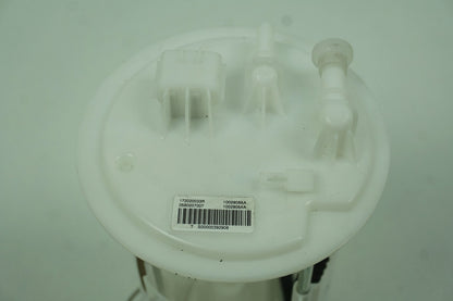 Pièce d'origine Pompe à carburant pour Renault Megane III 172020033R