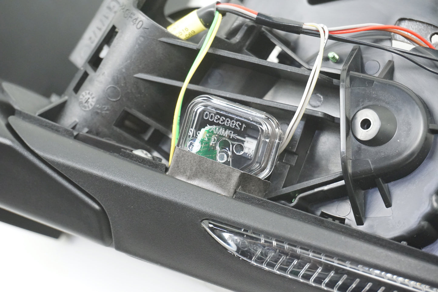 Pièce d'origine Rétroviseur gauche pour Renault Kadjar 963023190R