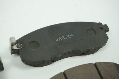 Pièce d'origine Jeu de plaquettes de frein avant pour Nissan Juke Cube Pulsar 410601605R