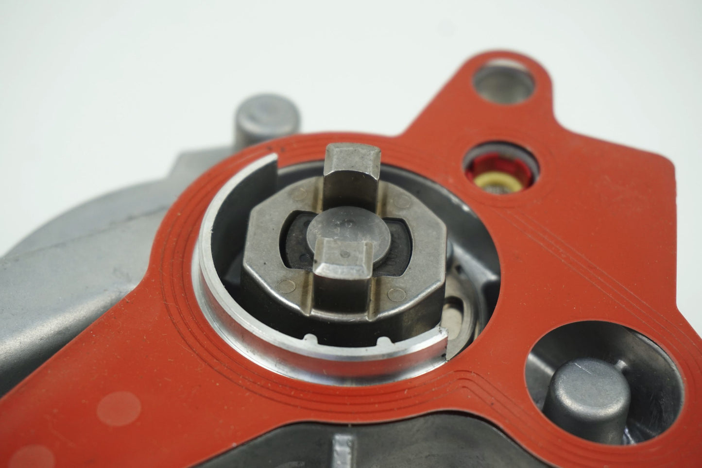 Pièce d'origine Pompe à vide pour Renault Trafic II Opel Vivaro 146502570R